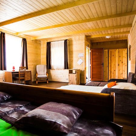 Szatmar Beregi Elmenyliget Aparthotel Fehergyarmat Bagian luar foto