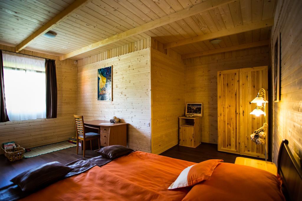 Szatmar Beregi Elmenyliget Aparthotel Fehergyarmat Bagian luar foto