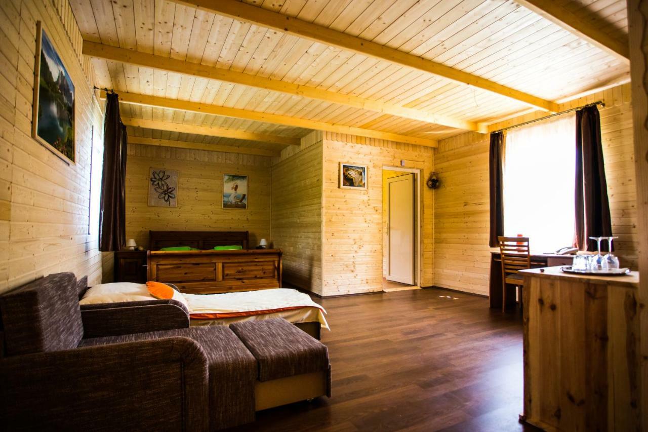 Szatmar Beregi Elmenyliget Aparthotel Fehergyarmat Bagian luar foto